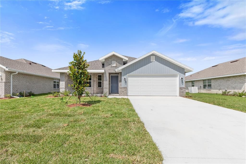 63 WOODLAWN DRIVE PALM COAST, FL 32164