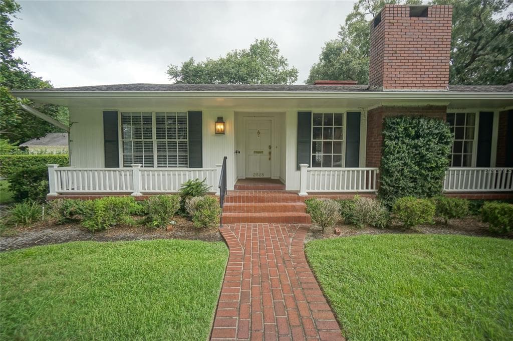 2525 W EDGEWOOD ROAD TAMPA, FL 33609