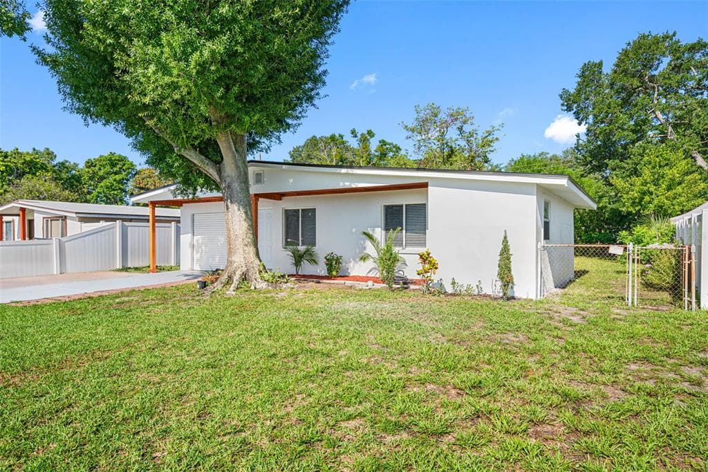 4712 TOWN N COUNTRY BOULEVARD TAMPA, FL 33615