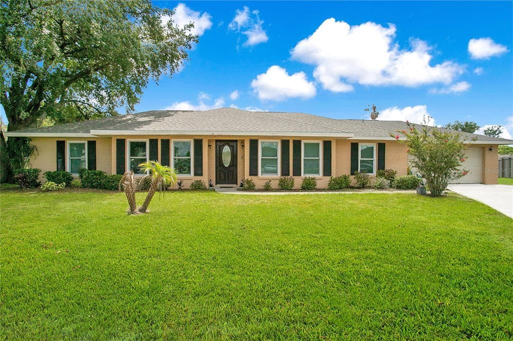 1656 BOWMANS TRAIL LAKELAND, FL 33809