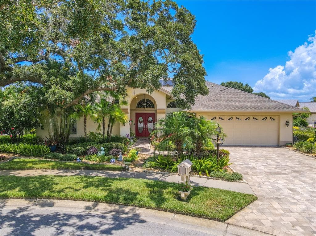 3935 PASCAY COURT HOLIDAY, FL 34691