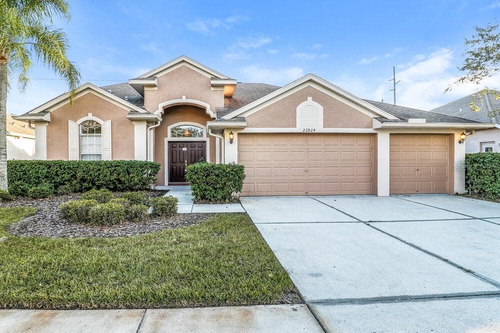 22824 KILLINGTON BOULEVARD LAND O LAKES, FL 34639