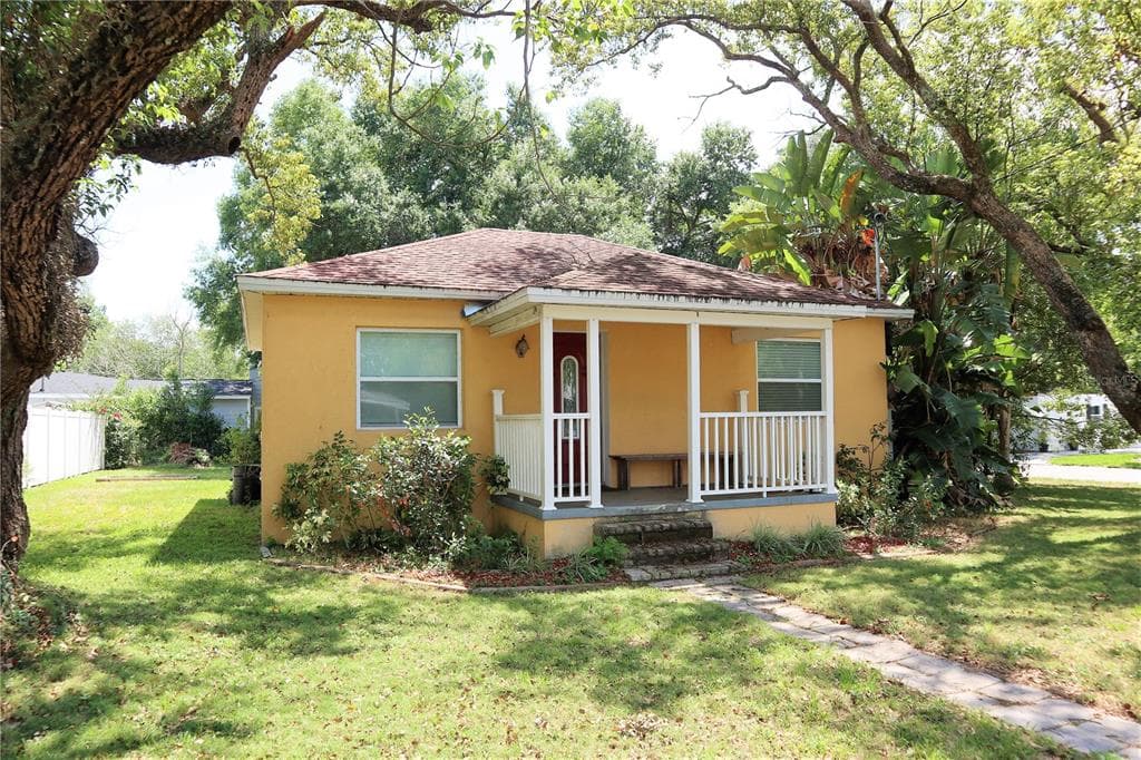 1219 E FRIERSON AVENUE TAMPA, FL 33603