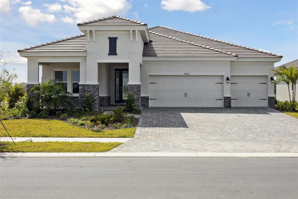 10426 LONGMEADOW AVENUE PARRISH, FL 34219
