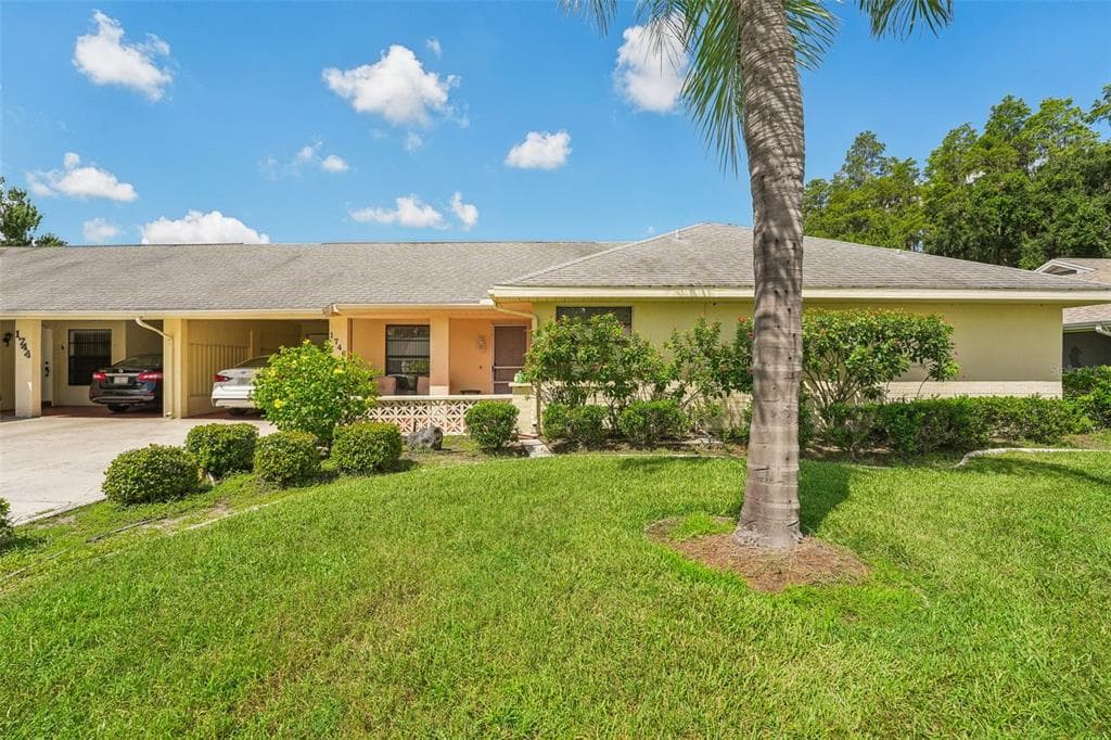 1746 ATRIUM DRIVE SUN CITY CENTER, FL 33573