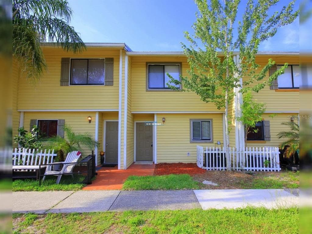 22706 GAGE LOOP UNIT 38 LAND O LAKES, FL 34639