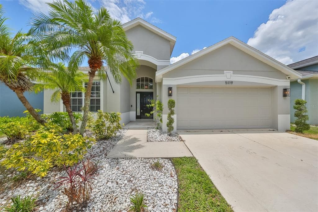 5119 CLOVER MIST DRIVE APOLLO BEACH, FL 33572