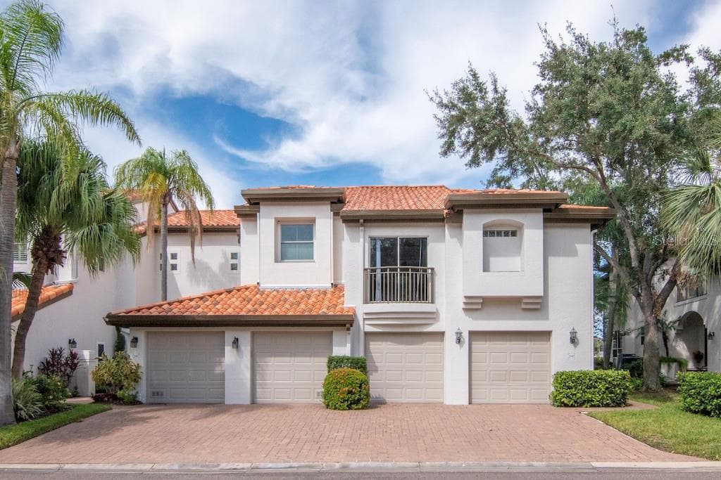 1145 SHIPWATCH CIRCLE TAMPA, FL 33602