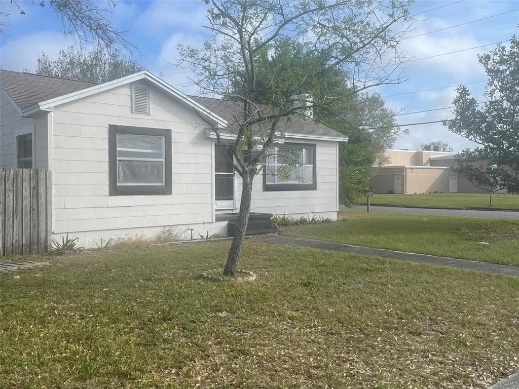 3301 30TH AVENUE N ST PETERSBURG, FL 33713