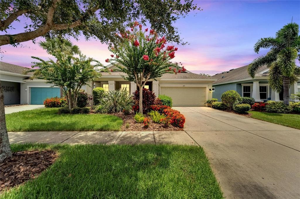 6519 NESTALL COURT APOLLO BEACH, FL 33572