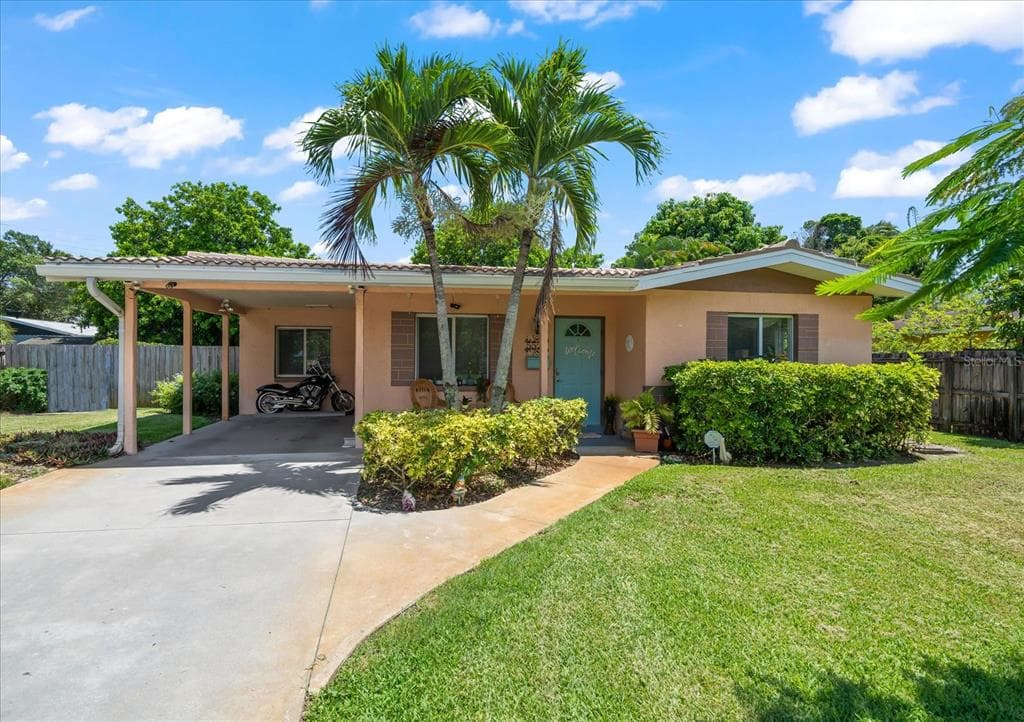 5520 30TH AVENUE N ST PETERSBURG, FL 33710