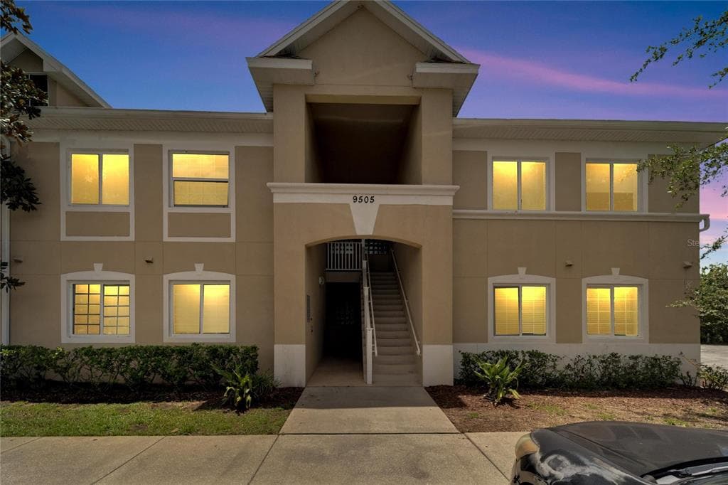 9505 NEWDALE WAY UNIT 102 RIVERVIEW, FL 33578