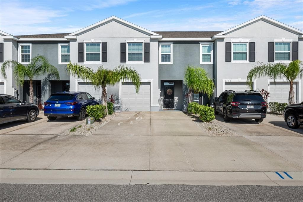 2739 SUNCOAST BLEND DRIVE ODESSA, FL 33556