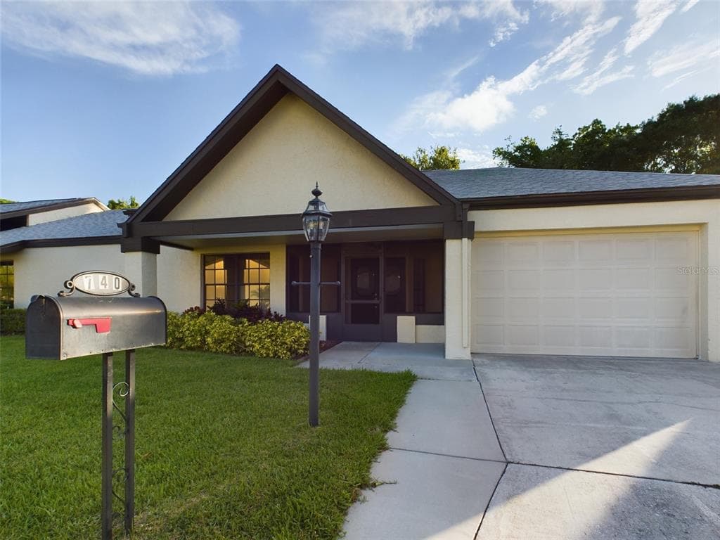 740 LAKEWOOD DRIVE PALM HARBOR, FL 34684