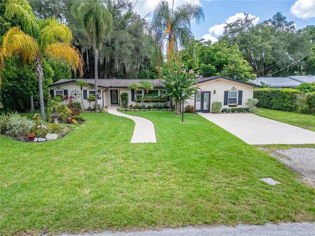 806 FIG TREE LANE BRANDON, FL 33511