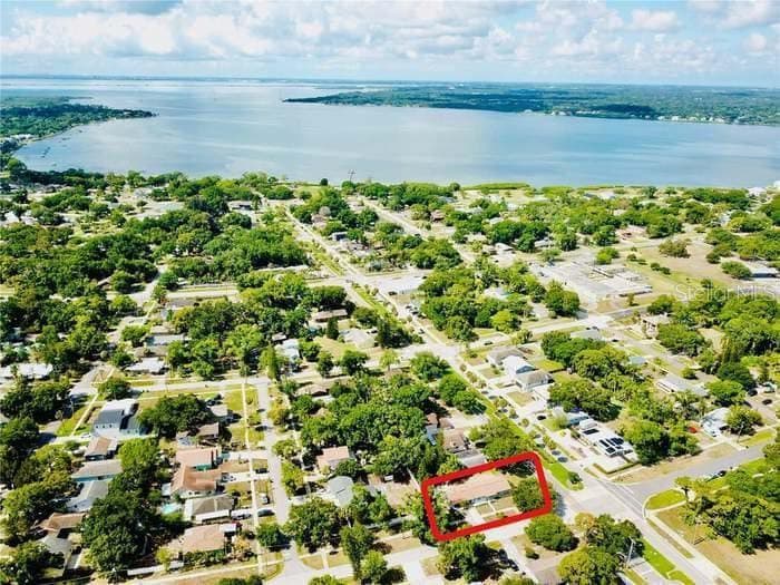 143 DARTMOUTH AVENUE W OLDSMAR, FL 34677