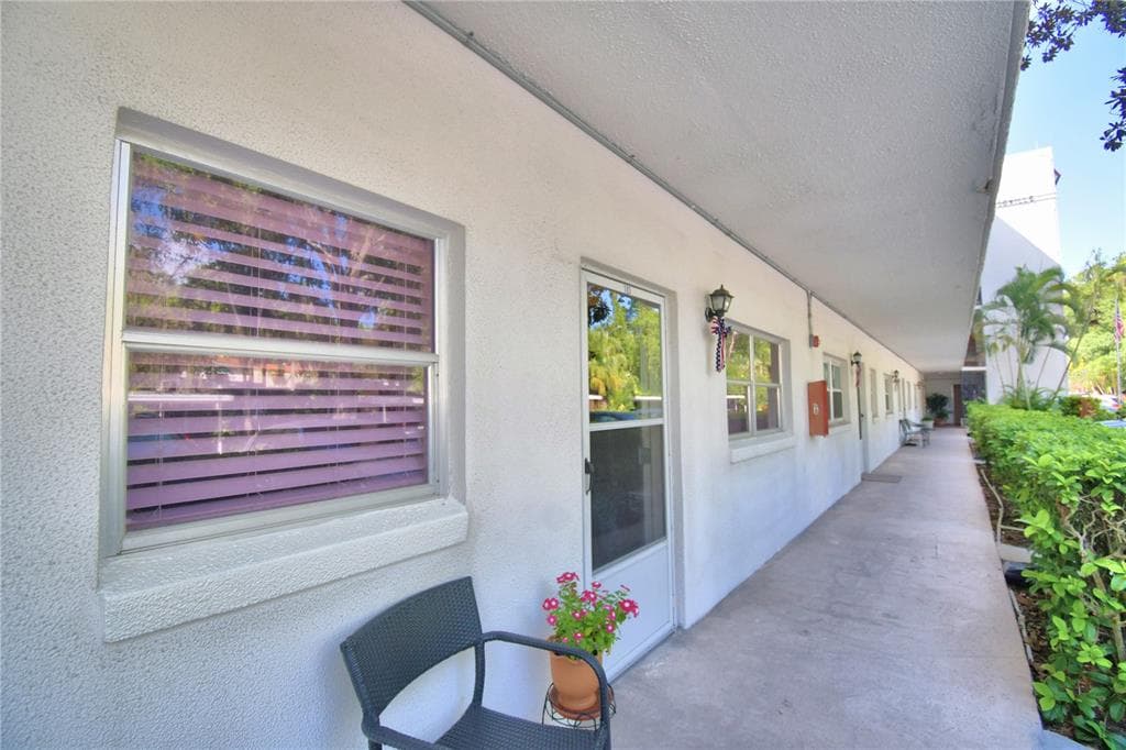 200 EL CAMINO DRIVE UNIT 103 WINTER HAVEN, FL 33884