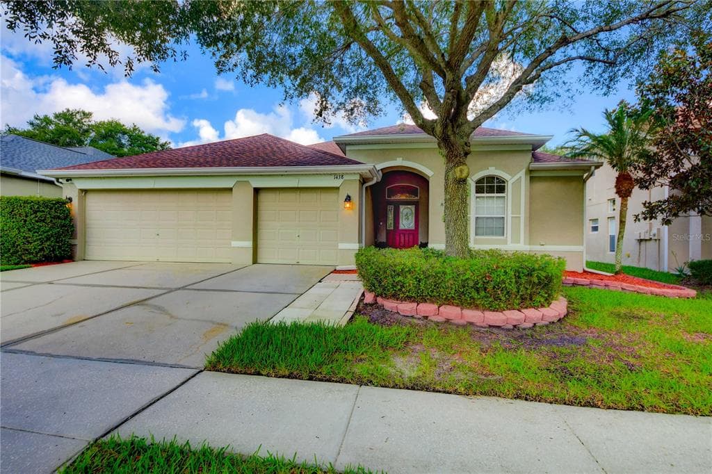 1438 EMERALD HILL WAY VALRICO, FL 33594