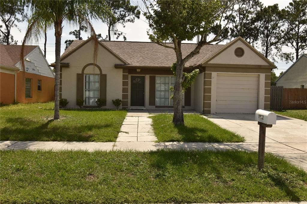 10932 BRIGHTSIDE DRIVE TAMPA, FL 33624