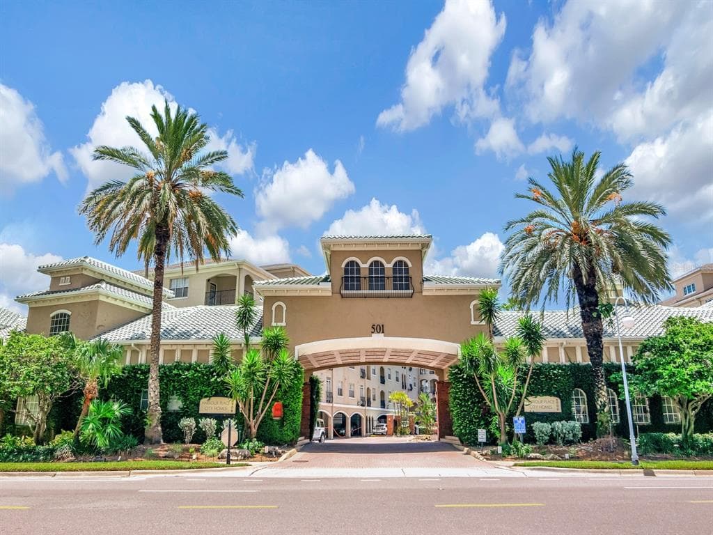 501 KNIGHTS RUN AVENUE UNIT 2306 TAMPA, FL 33602