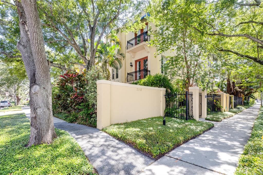 3010 W STOVALL STREET UNIT C TAMPA, FL 33629
