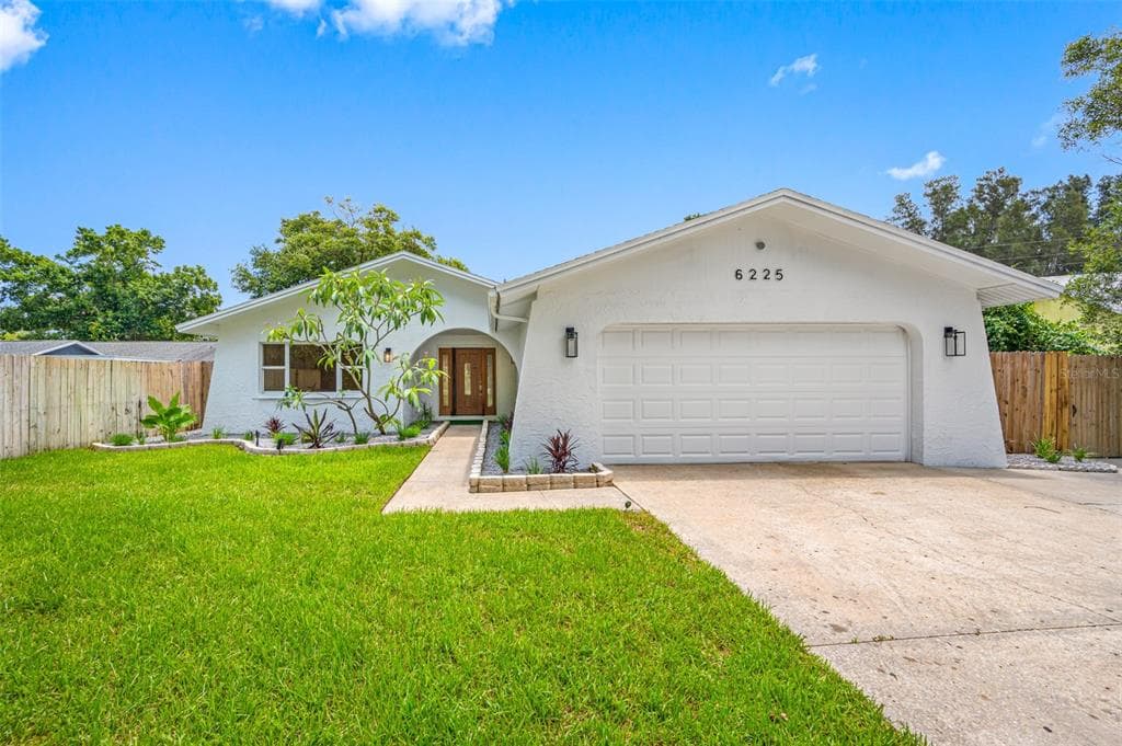 6225 105TH AVENUE N PINELLAS PARK, FL 33782