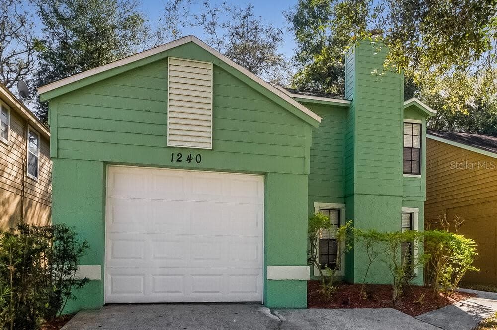 1240 CROSSFIELD DRIVE APOPKA, FL 32703