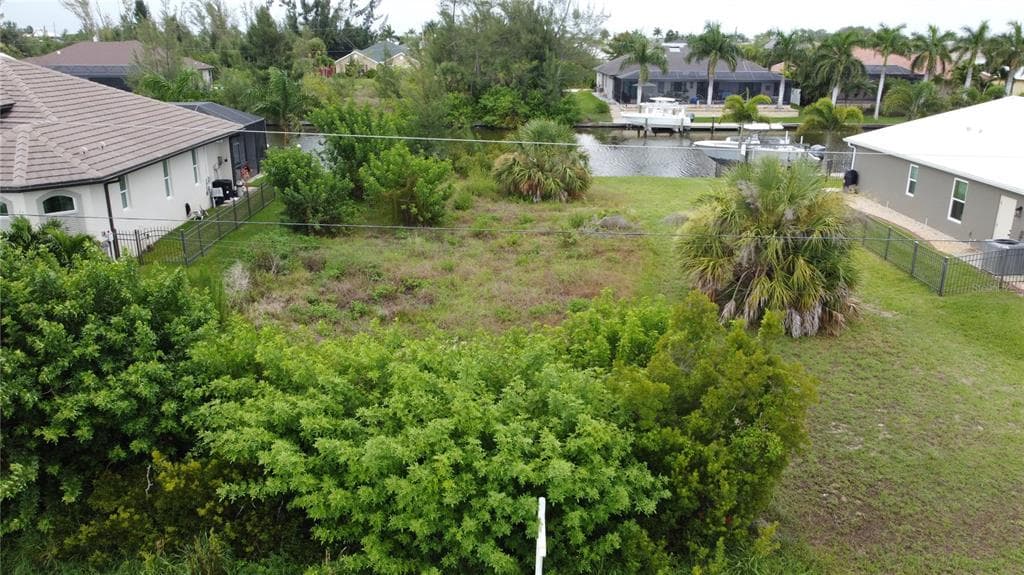 8356 TECUMSEH CIRCLE PORT CHARLOTTE, FL 33981