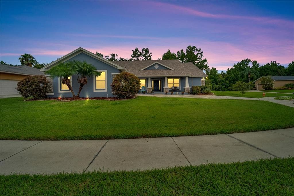 2821 BLACKWATER CREEK DRIVE LAKELAND, FL 33810
