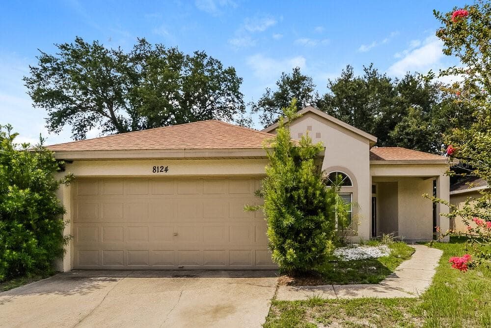 8124 WOODSWORTH DRIVE ORLANDO, FL 32817