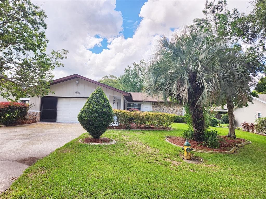 31040 CASTLE RIDGE DRIVE BROOKSVILLE, FL 34602