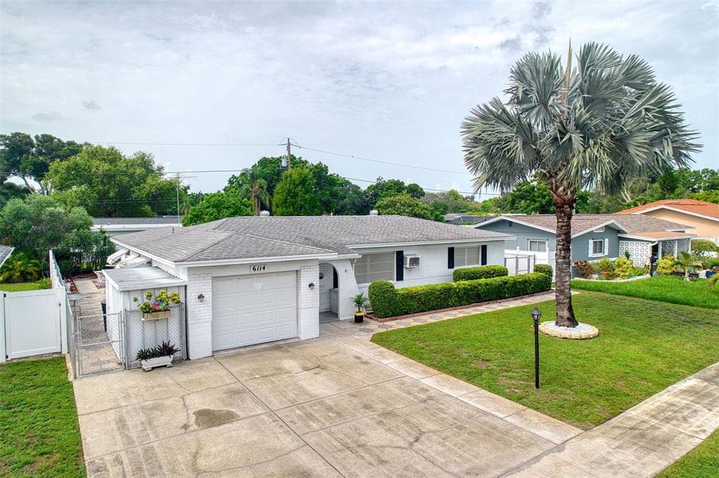 6114 38TH AVENUE ST PETERSBURG, FL 33710