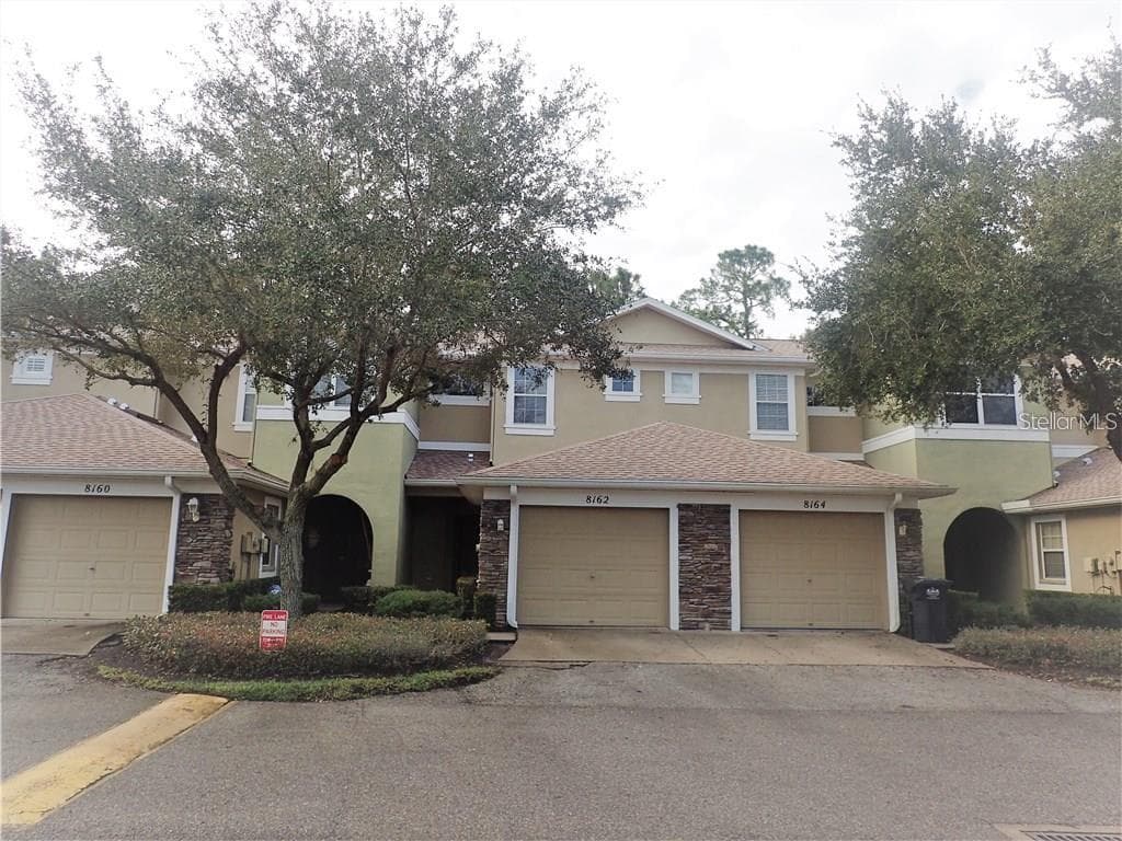 8162 STONE VIEW DRIVE TAMPA, FL 33647