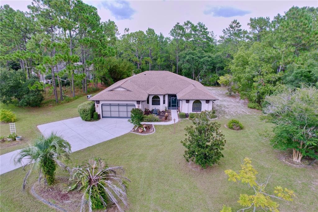 5785 N HAZELWOOD DRIVE