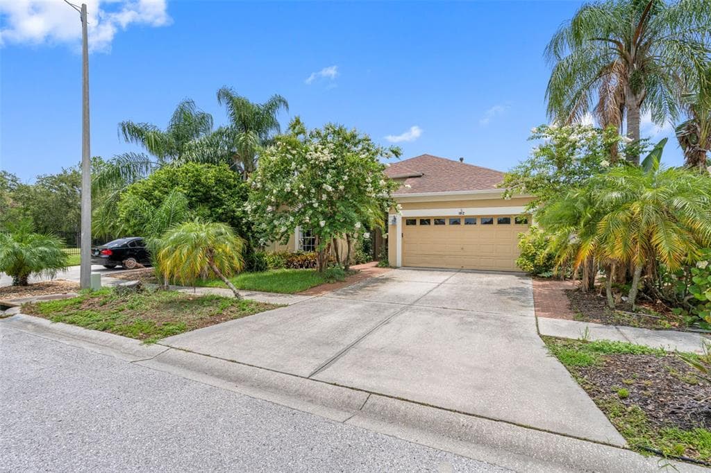 1812 OPEN FIELD LOOP BRANDON, FL 33510