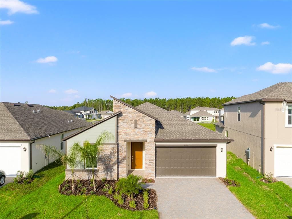 18265 SERENE LAKE LOOP LUTZ, FL 33548
