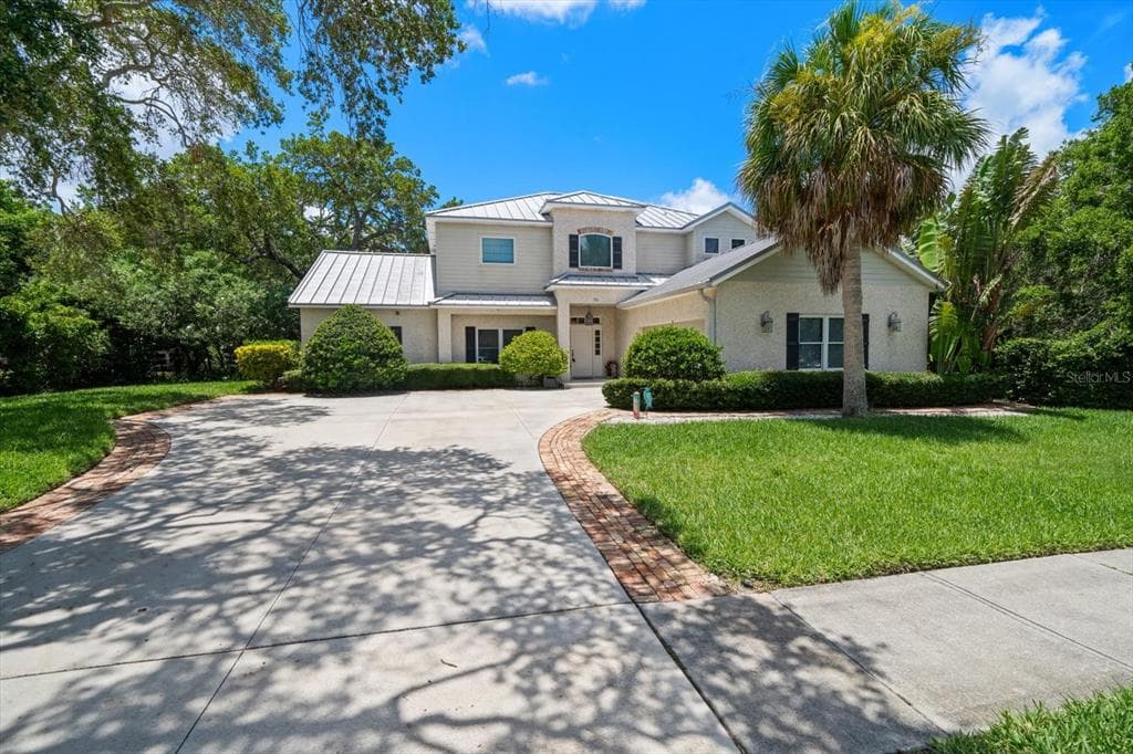 99 COE ROAD BELLEAIR, FL 33756