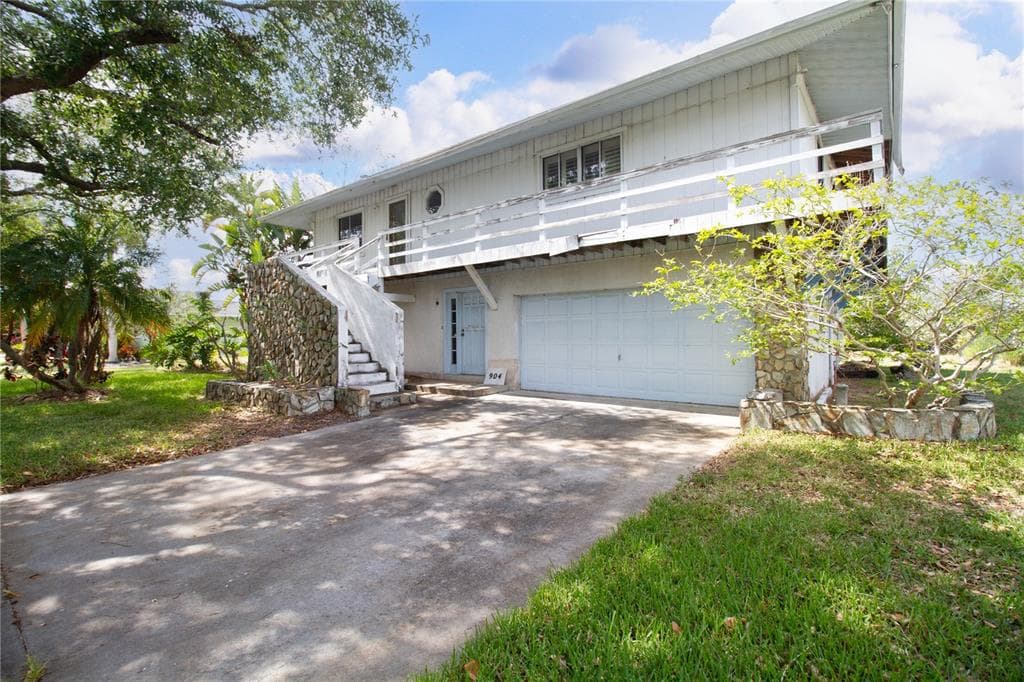 904 BAYSHORE DRIVE TERRA CEIA, FL 34250