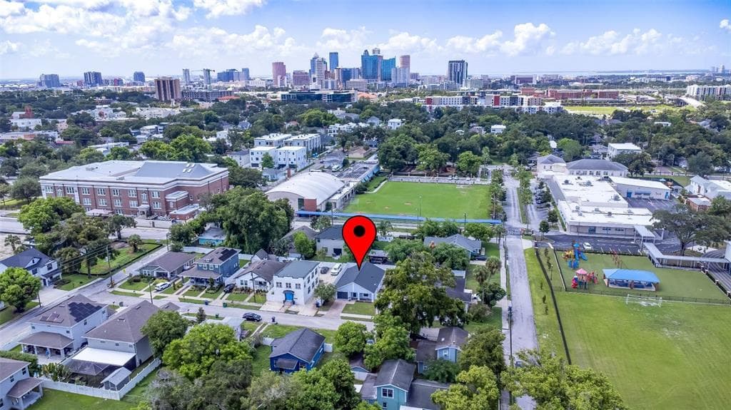 310 W WARREN AVENUE TAMPA, FL 33602