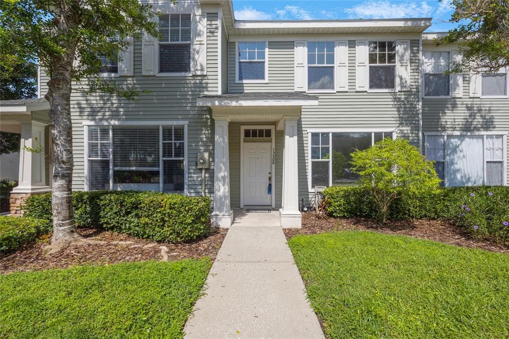 13508 FOREST LAKE DRIVE LARGO, FL 33771
