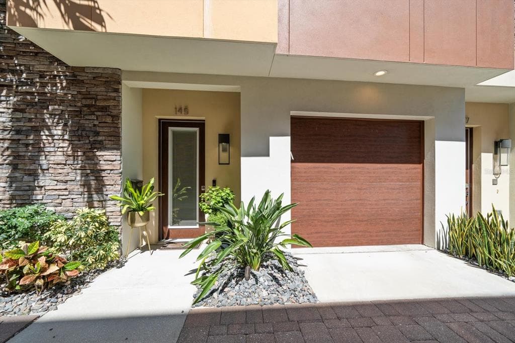 145 5TH AVENUE NE ST PETERSBURG, FL 33701