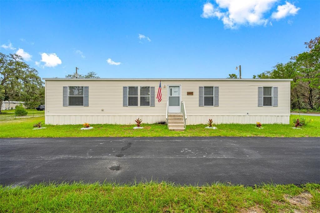 6017 S LEWDINGAR DRIVE HOMOSASSA, FL 34446