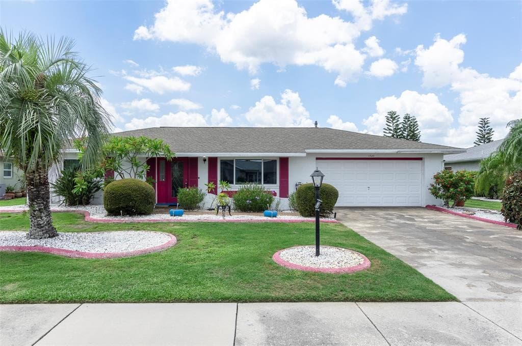 1720 FLAMINGO LANE SUN CITY CENTER, FL 33573