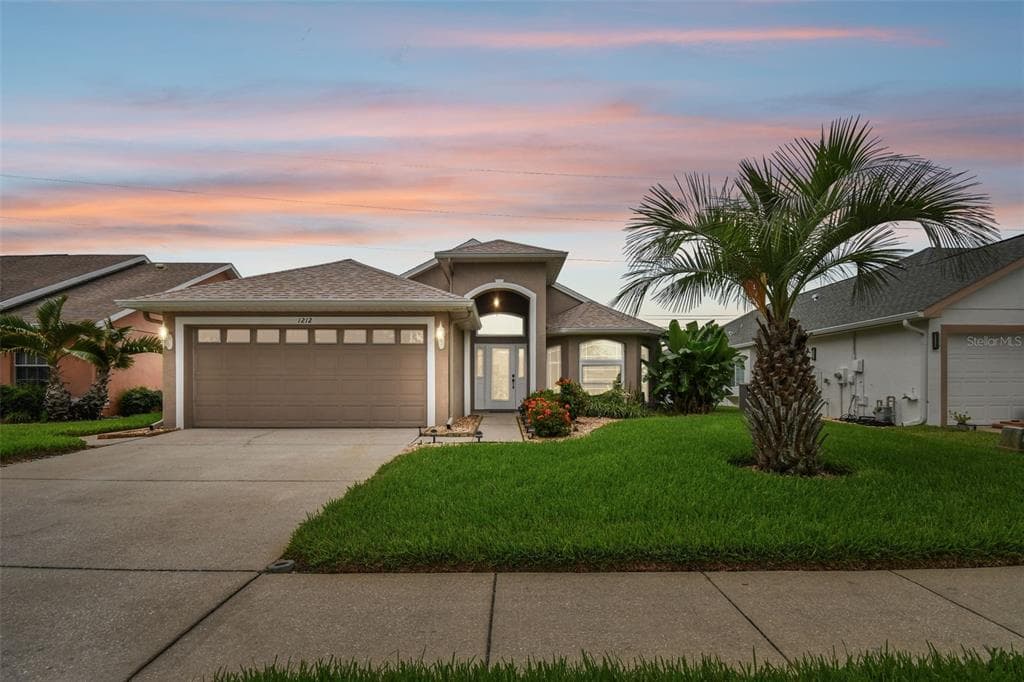 1212 SALT LAKE DRIVE TARPON SPRINGS, FL 34689