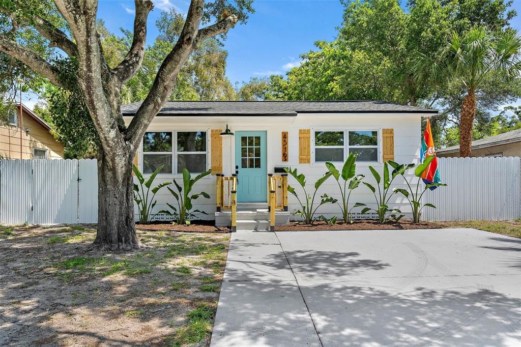 4519 15TH AVENUE S ST PETERSBURG, FL 33711
