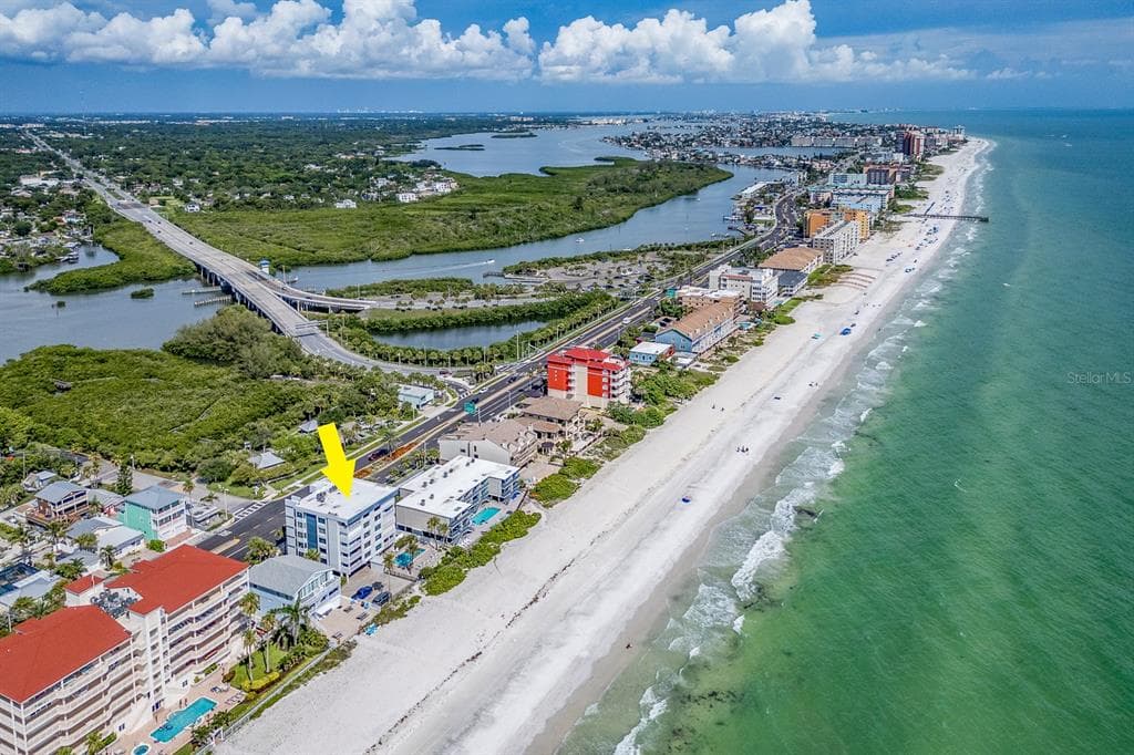 19106 GULF BOULEVARD UNIT 102