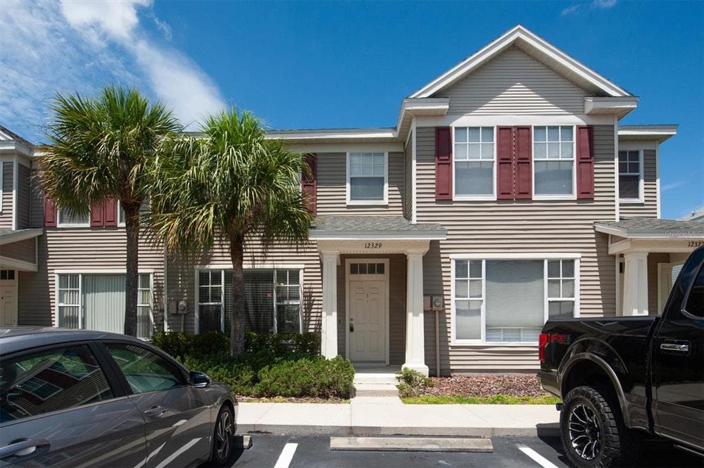 12329 COUNTRY WHITE CIRCLE TAMPA, FL 33635