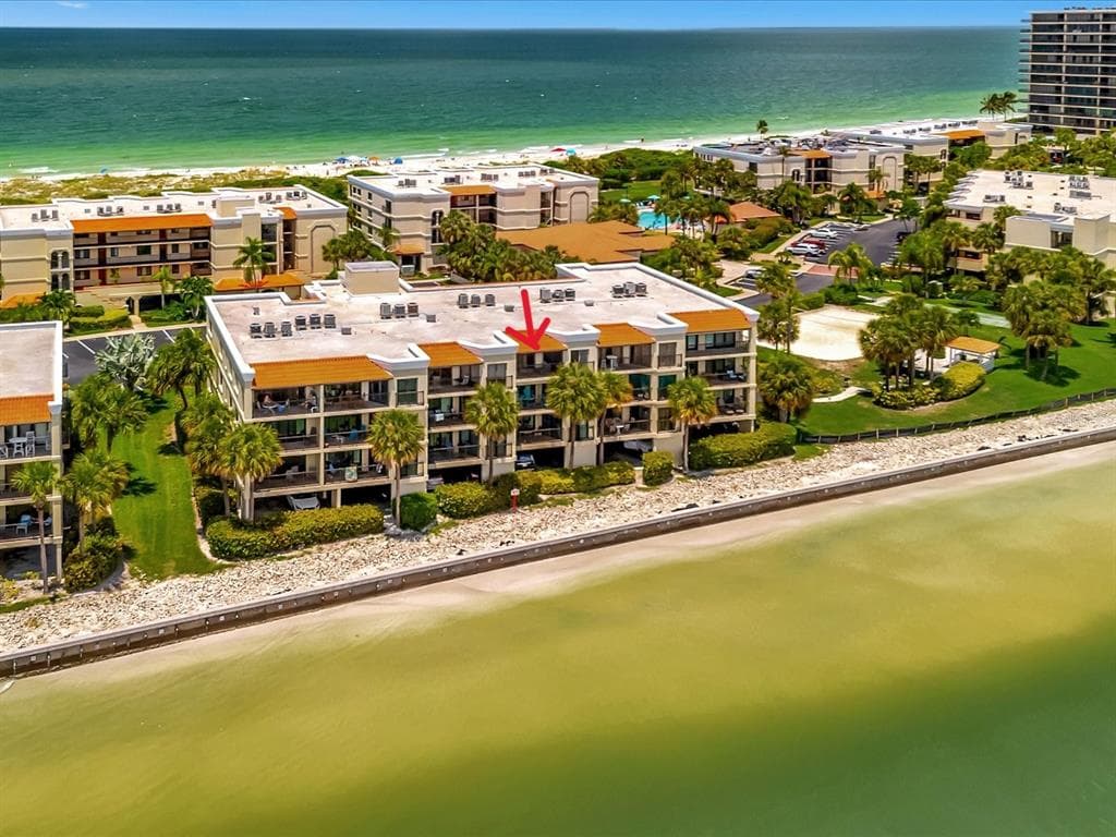 7467 BAYSHORE DRIVE UNIT 403 TREASURE ISLAND, FL 33706