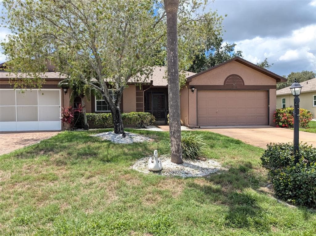 1920 W DEL WEBB BOULEVARD SUN CITY CENTER, FL 33573