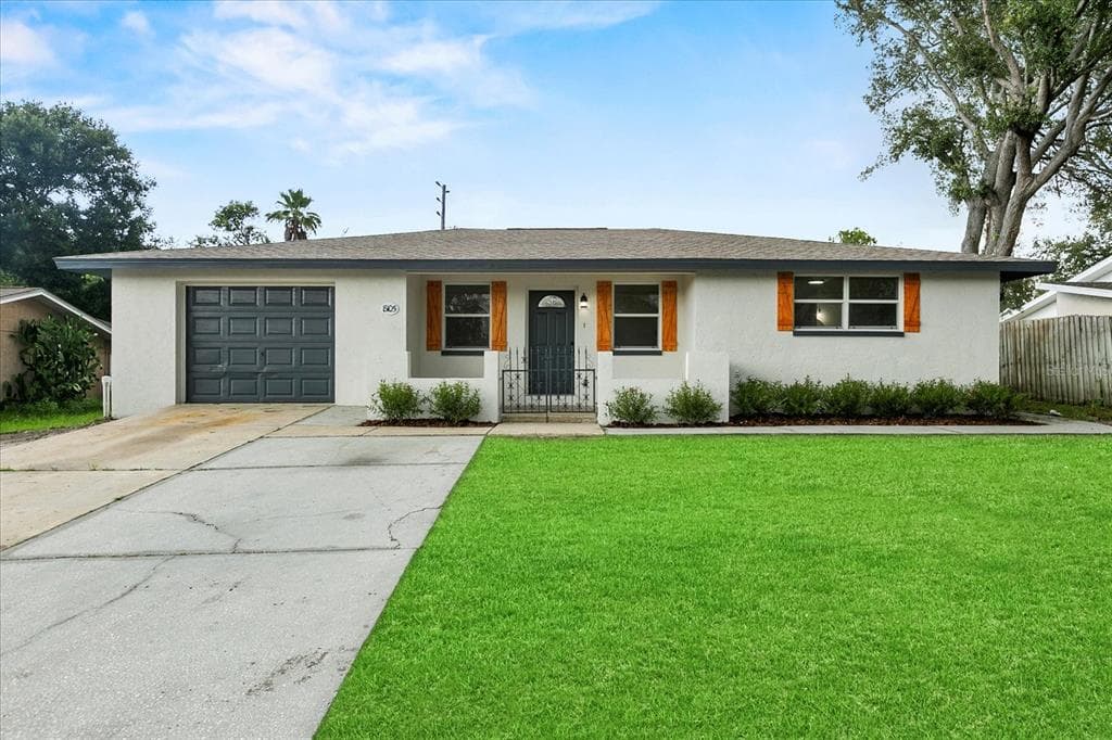 8105 JASMINE BOULEVARD PORT RICHEY, FL 34668